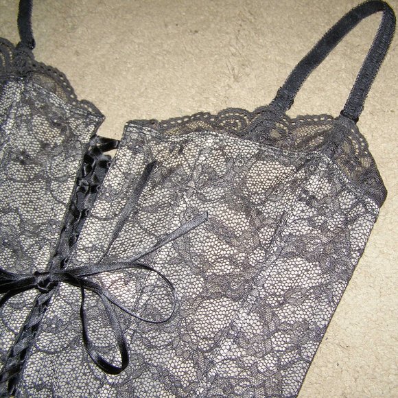 RARE New size L Victoria's Secret lace Bustier - Picture 7 of 16